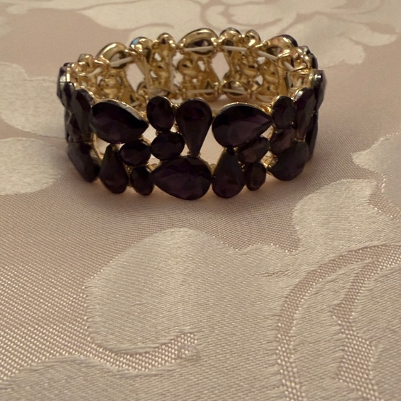 Macy's Ladies, Stretch, Gold and Purple Gemstone Bracelet. NEW - Picture 3 of 7